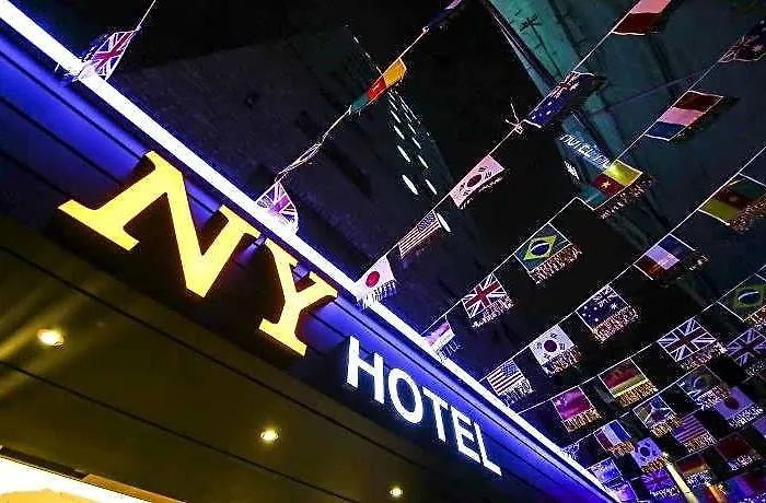 New York 2*
